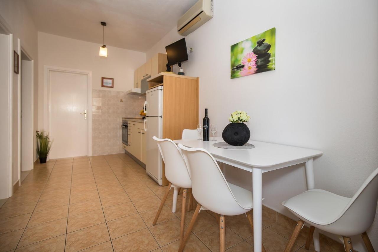 Apartmani Filipic Bol Eksteriør bilde